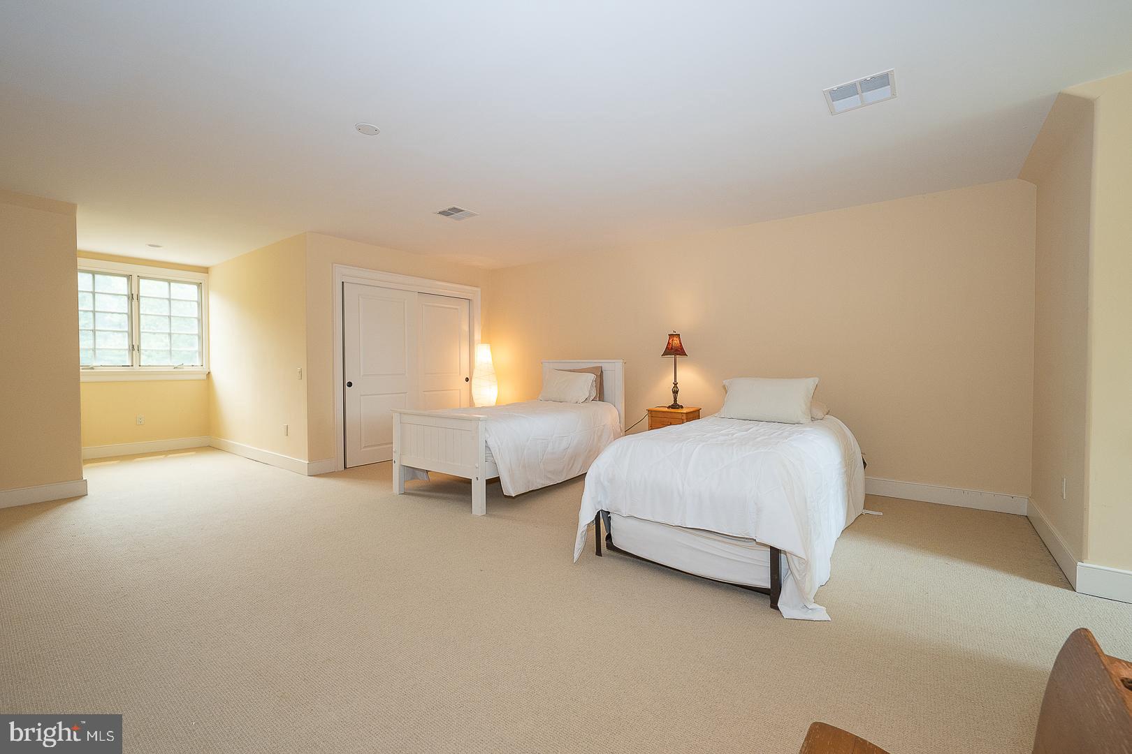 BUTTONWOOD FARMS - Residential