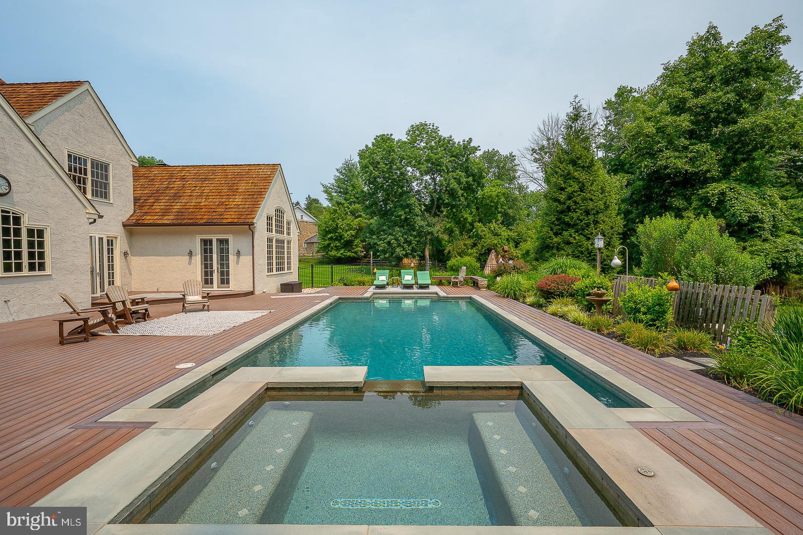 BUTTONWOOD FARMS - Residential