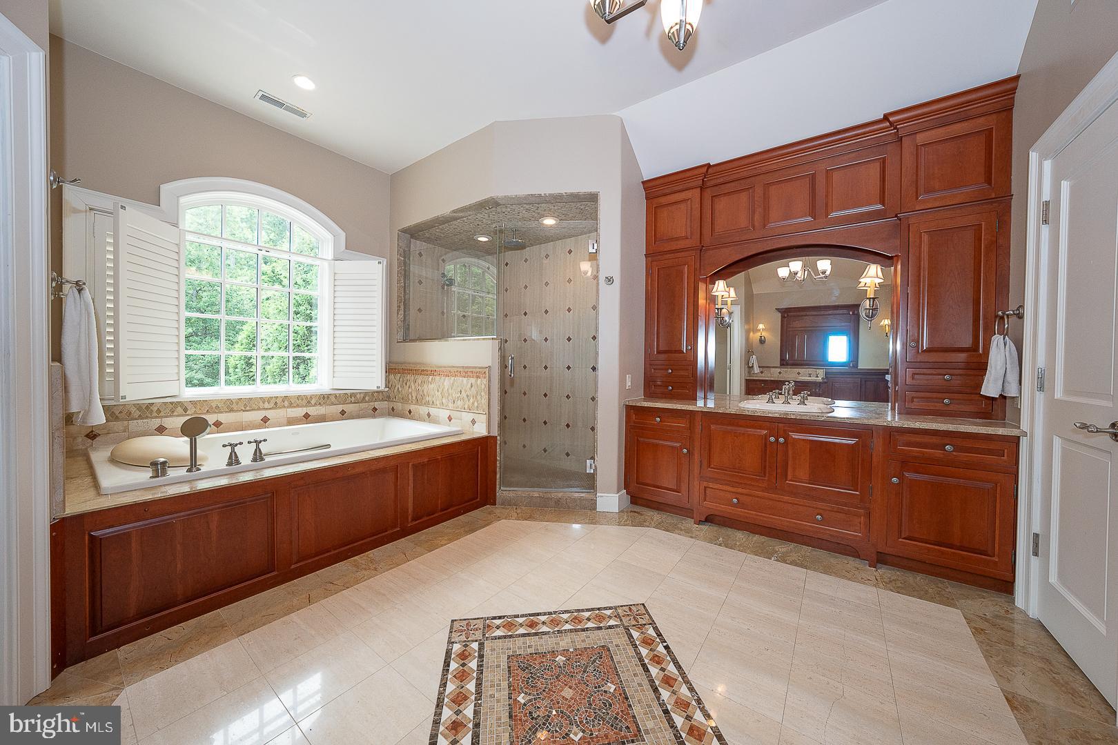 BUTTONWOOD FARMS - Residential