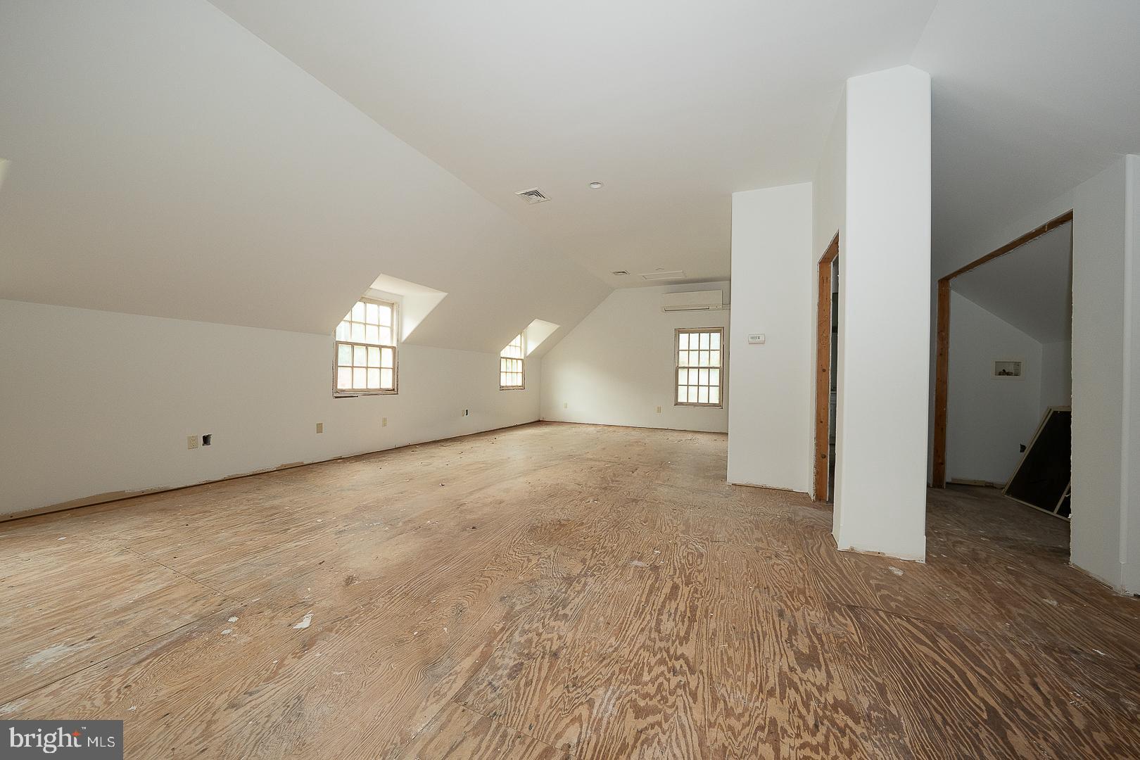 BUTTONWOOD FARMS - Residential