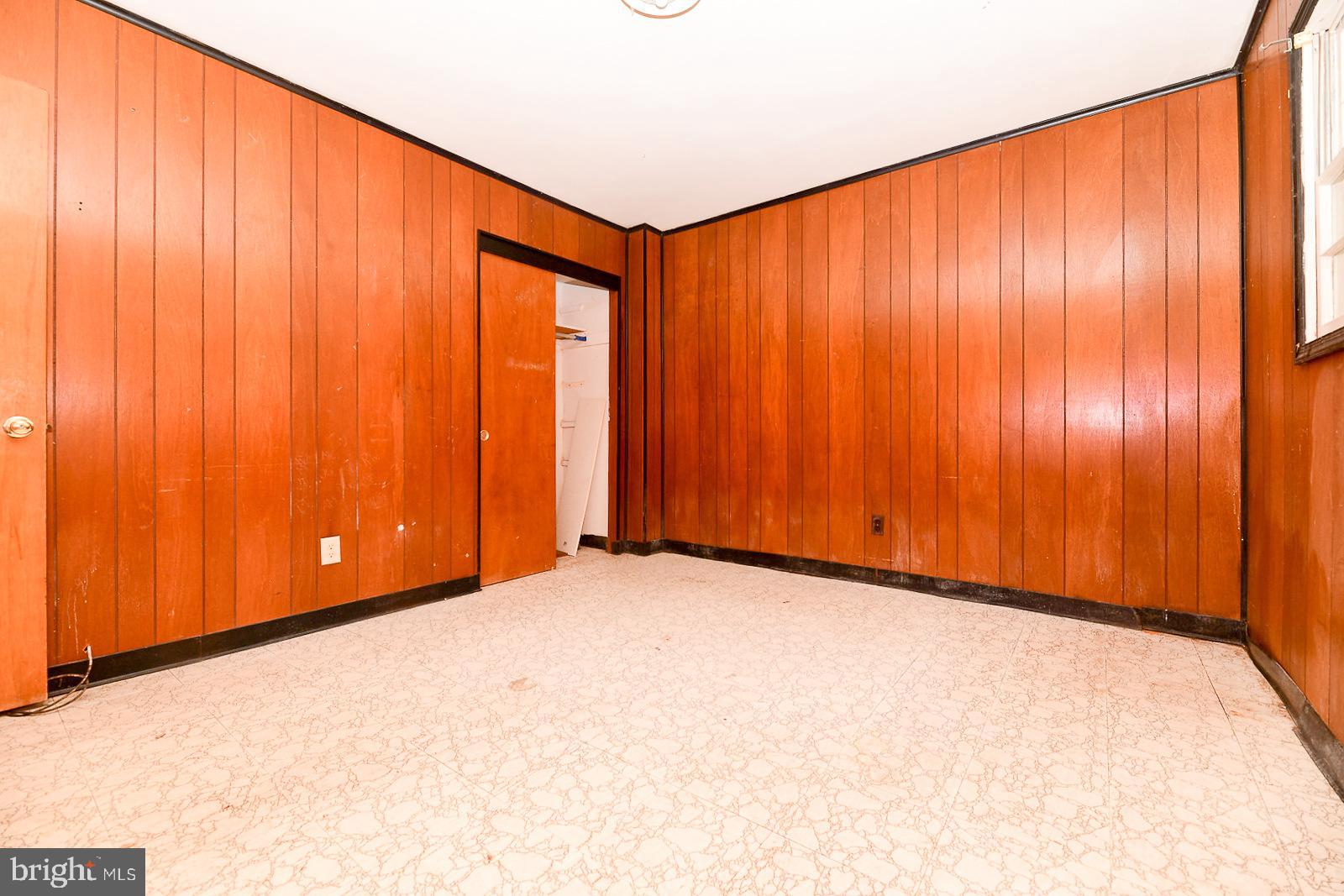 ESSEX SOUTH - Residential