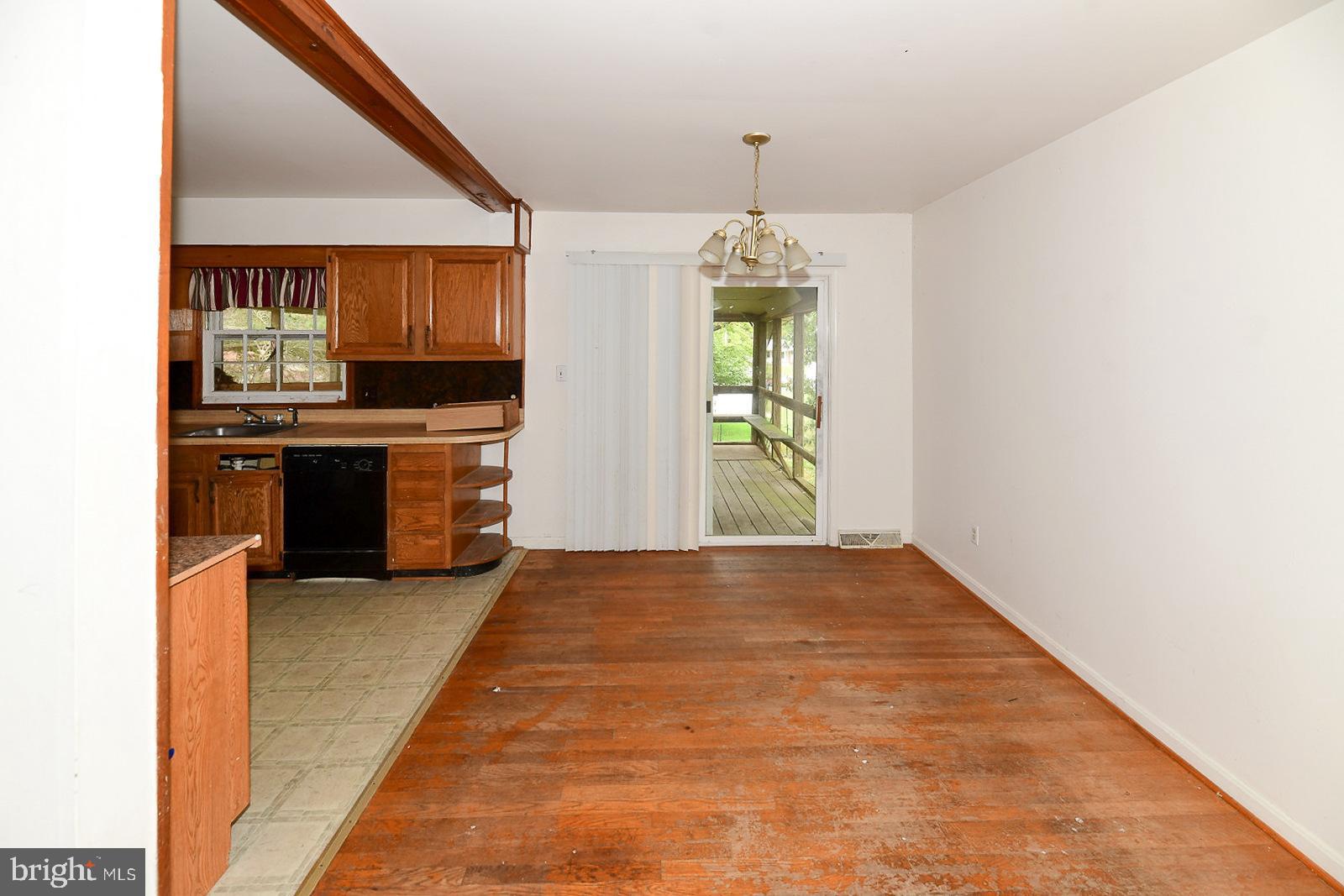 ESSEX SOUTH - Residential
