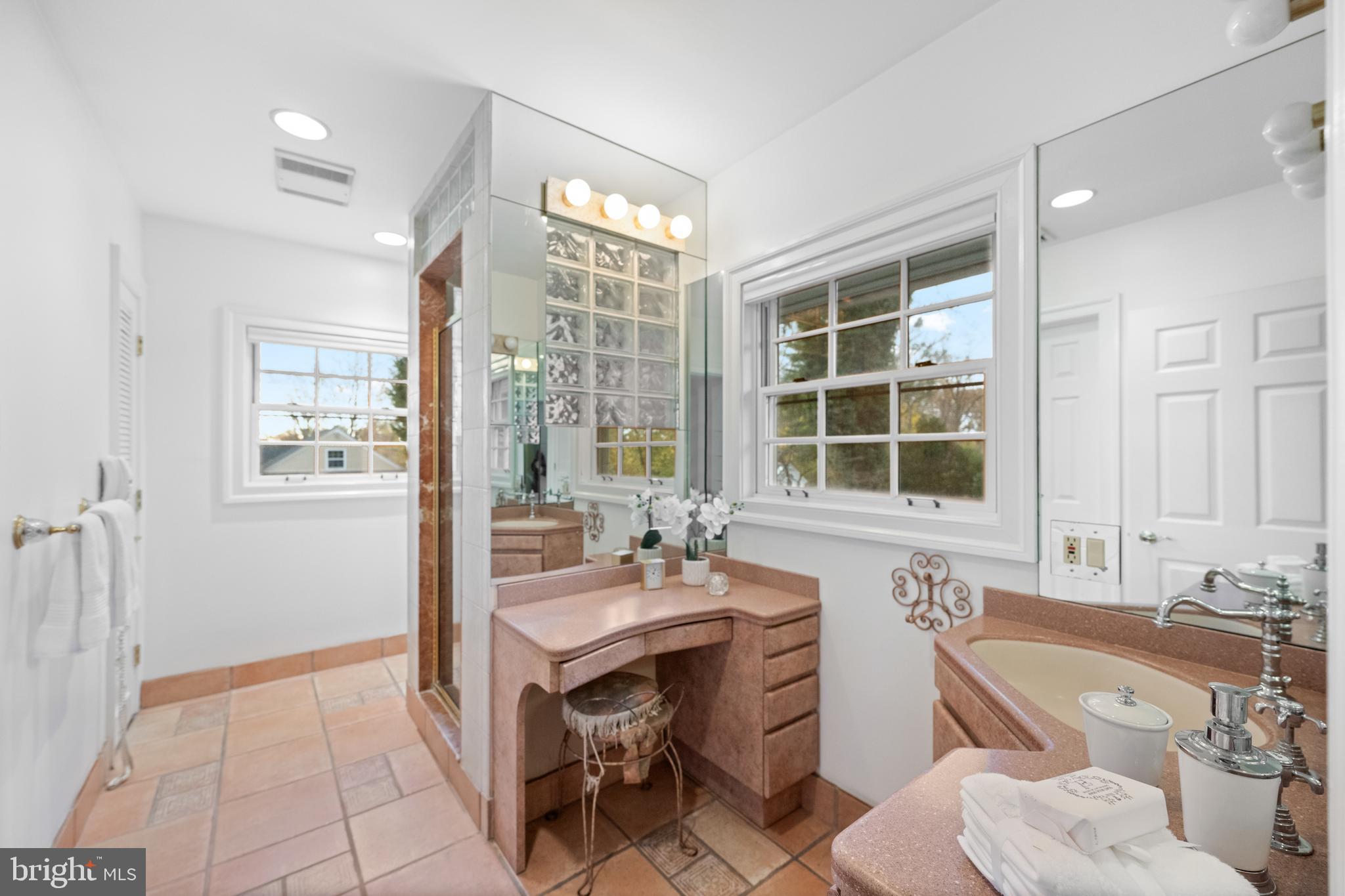 SOUTH WAYNE - Residential