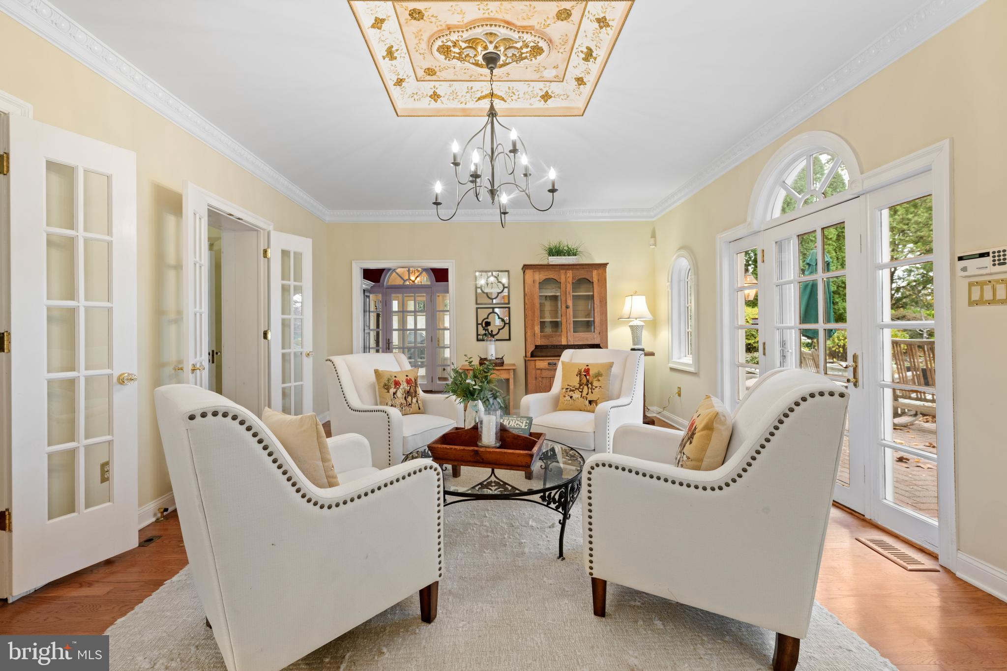 SOUTH WAYNE - Residential