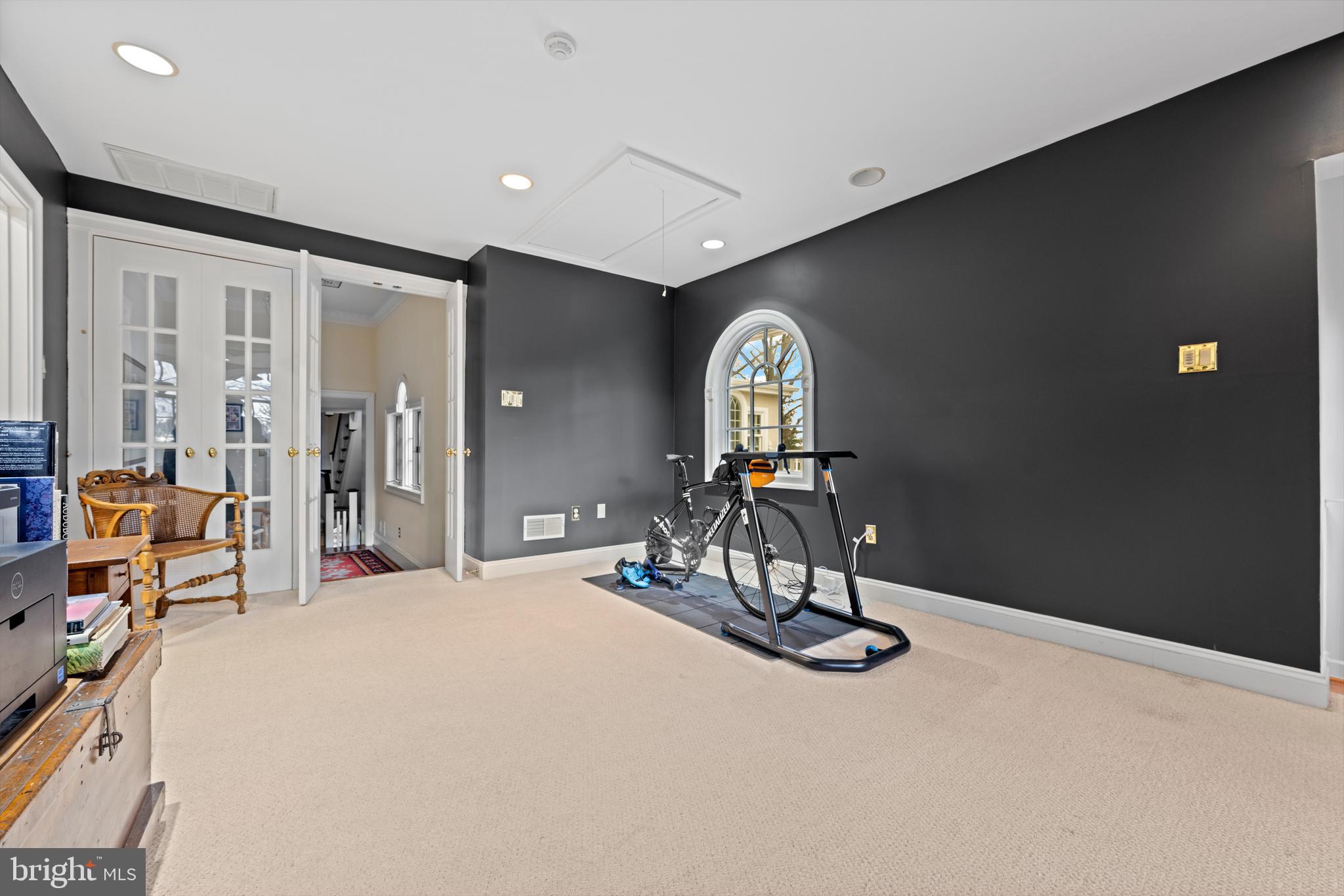 SOUTH WAYNE - Residential