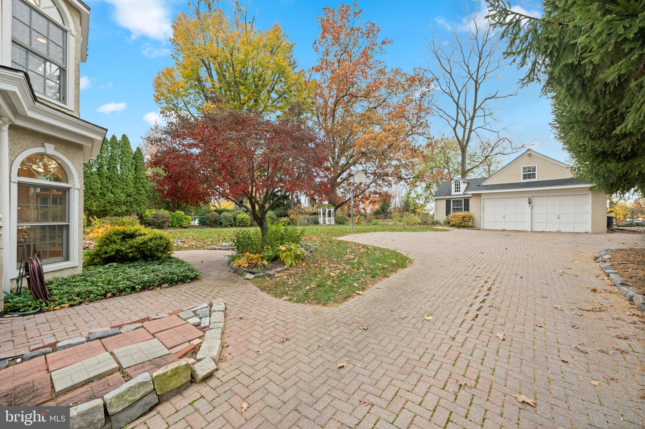 SOUTH WAYNE - Residential