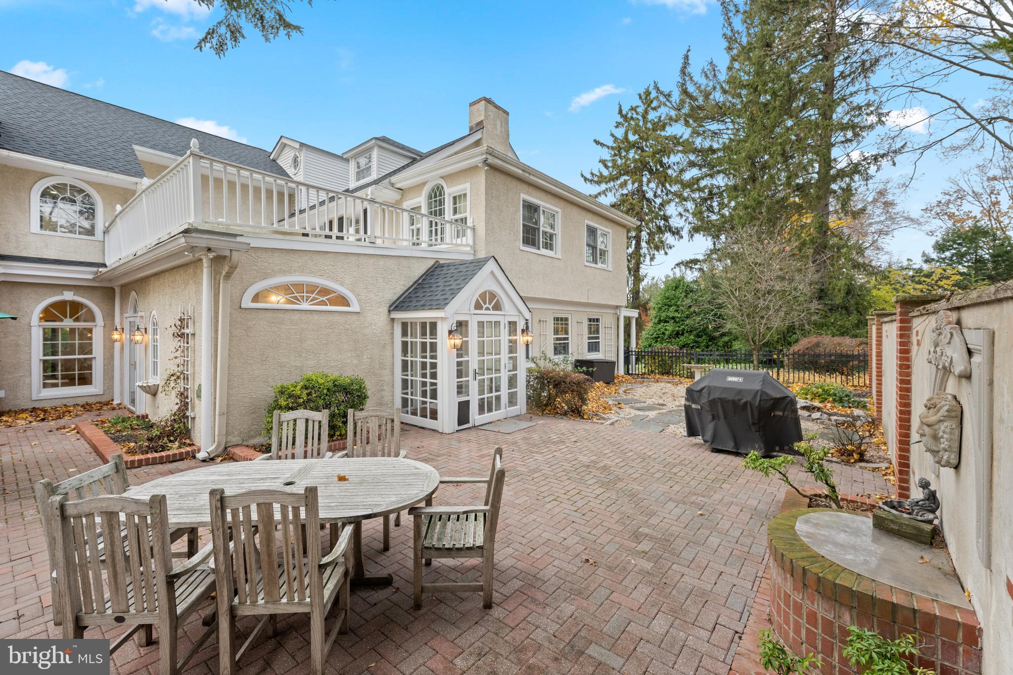 SOUTH WAYNE - Residential