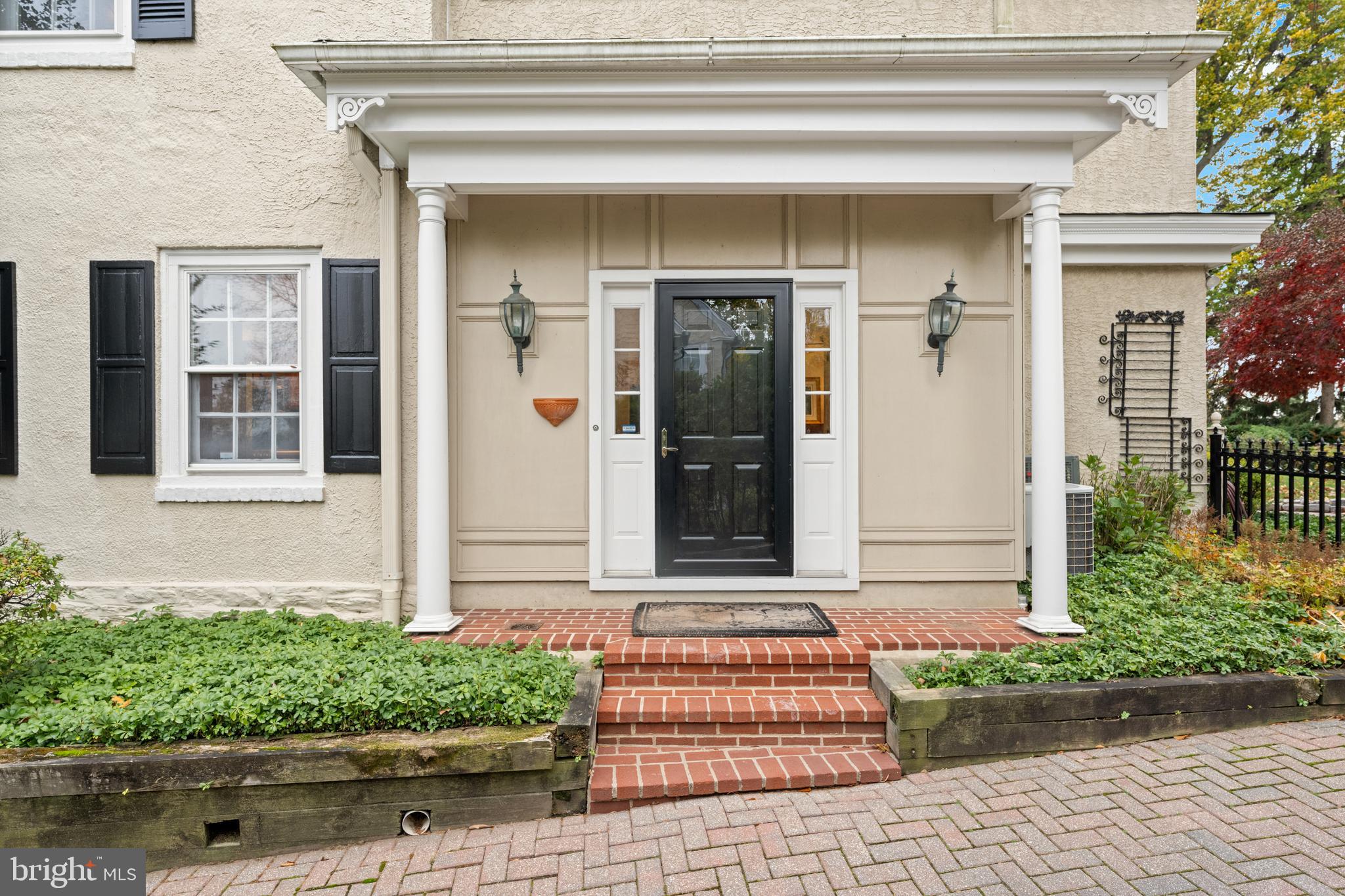 SOUTH WAYNE - Residential