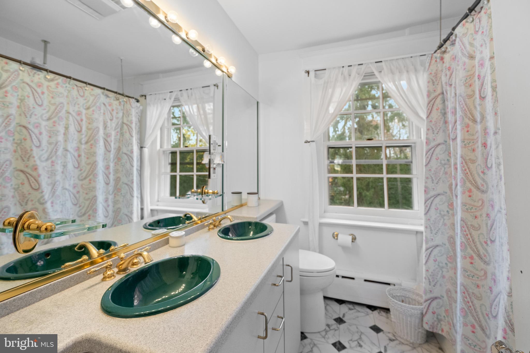 SOUTH WAYNE - Residential