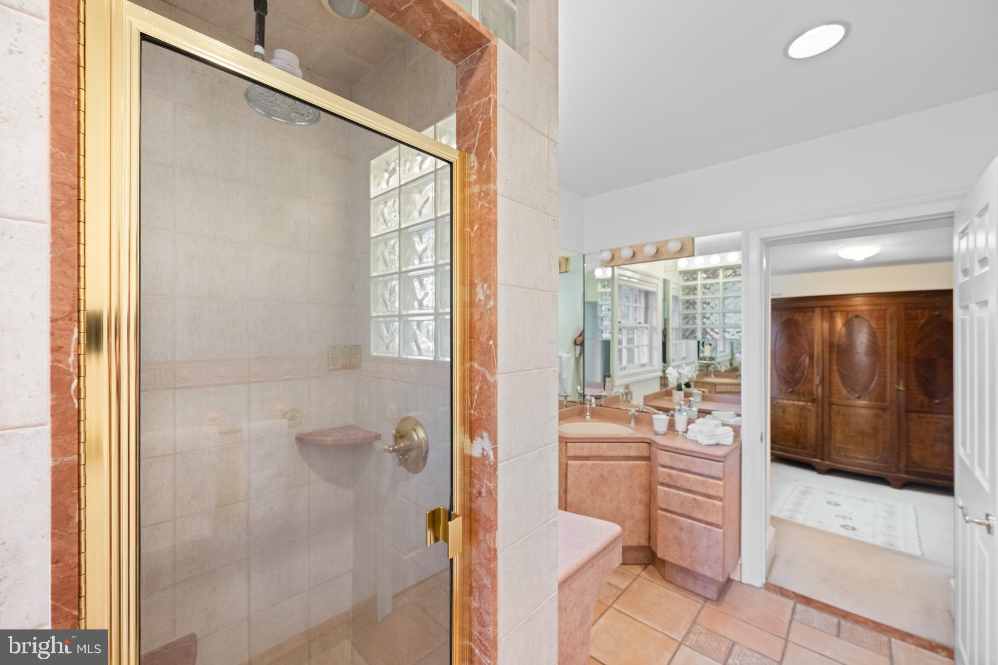 SOUTH WAYNE - Residential
