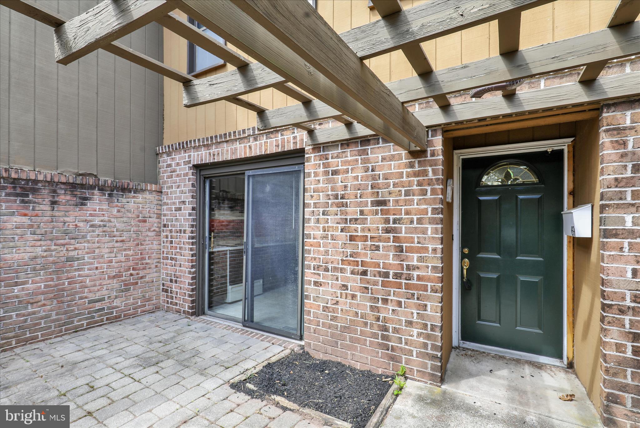 FLYING HILLS - Residential