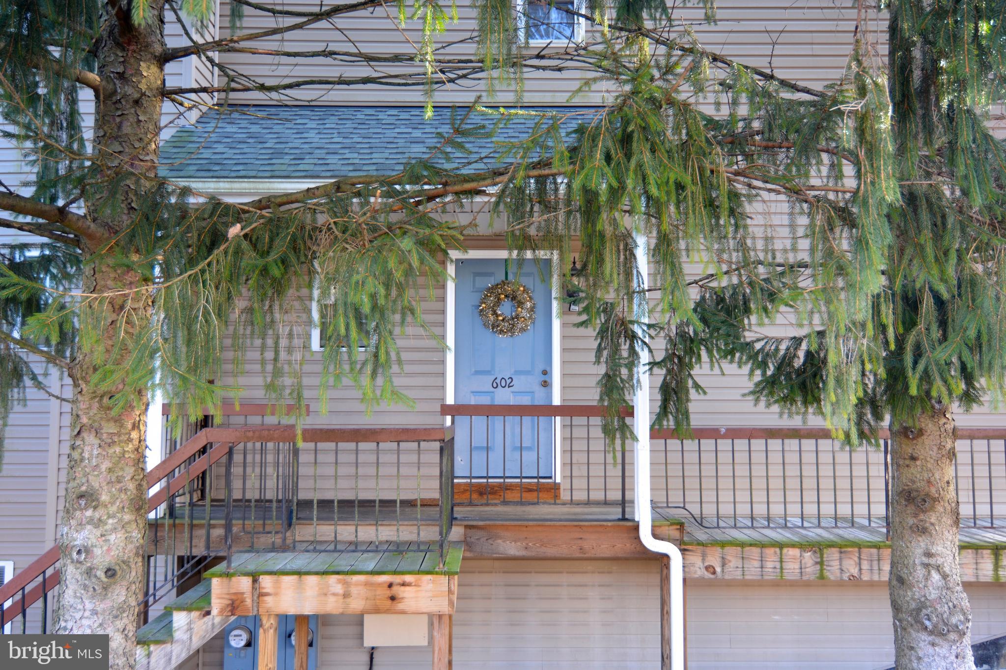 2 bedrooms, 1.5 baths   1st floor unit conveniently located W at Seven Oaks.  Walk to shops, restaurants, recreation and public transportation.  Subject to tenant lease until May 2020 - agent for details.  Spacious living room/dining area, galley kitchen, laundry room w/washer/dryer.