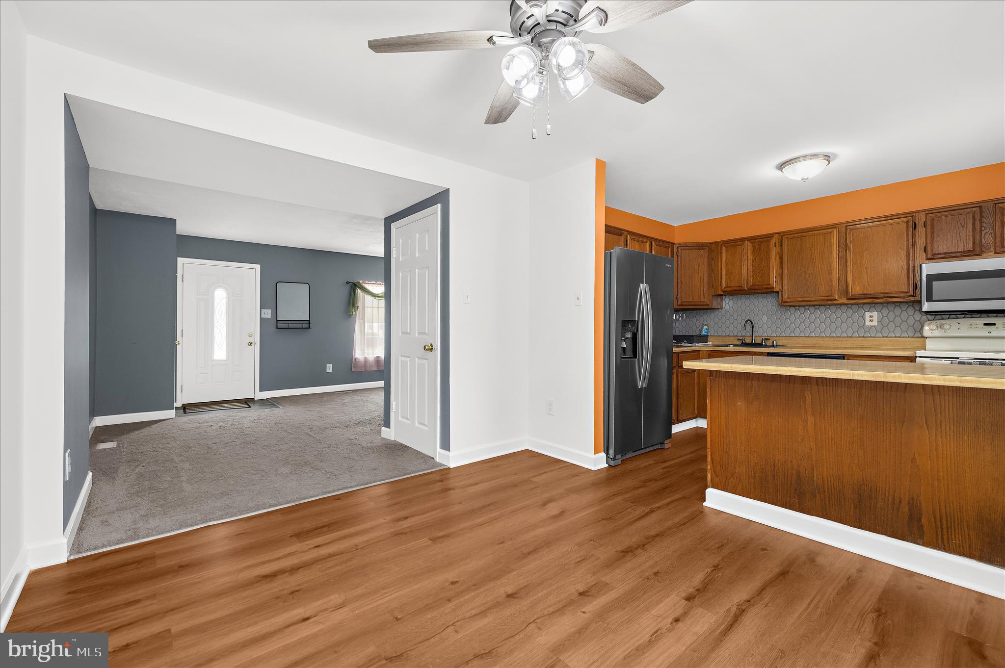 ELIZABETHS LANDING - Residential