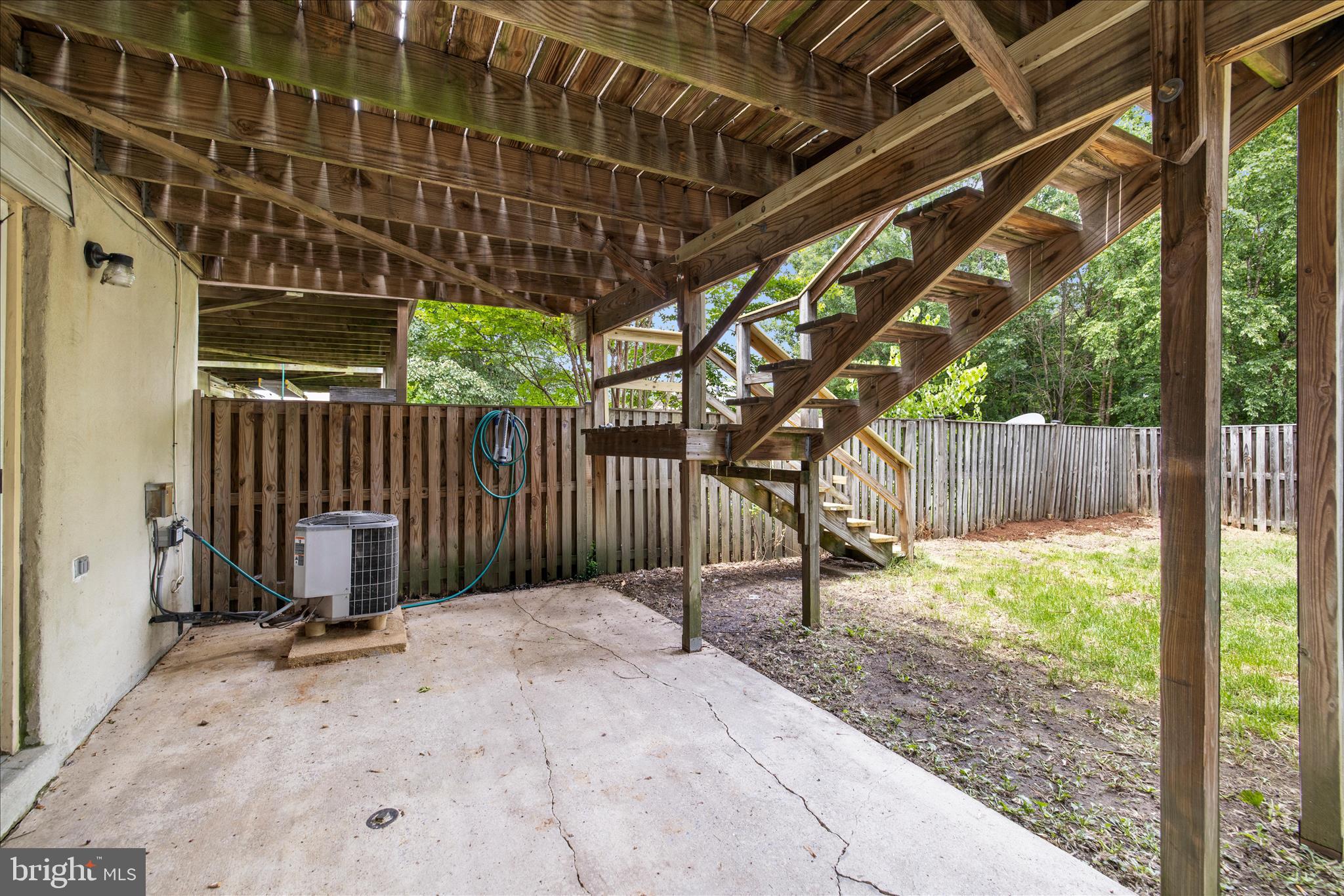 ELIZABETHS LANDING - Residential