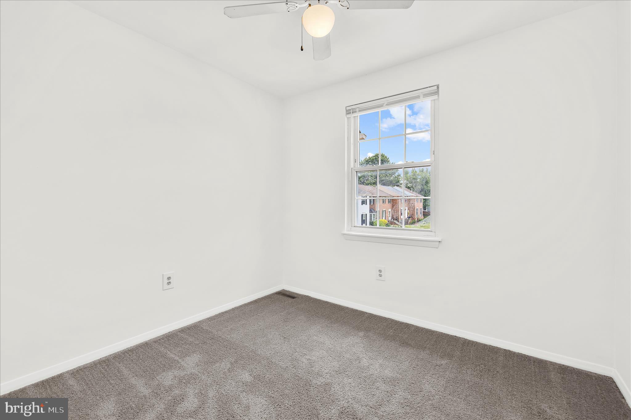 ELIZABETHS LANDING - Residential