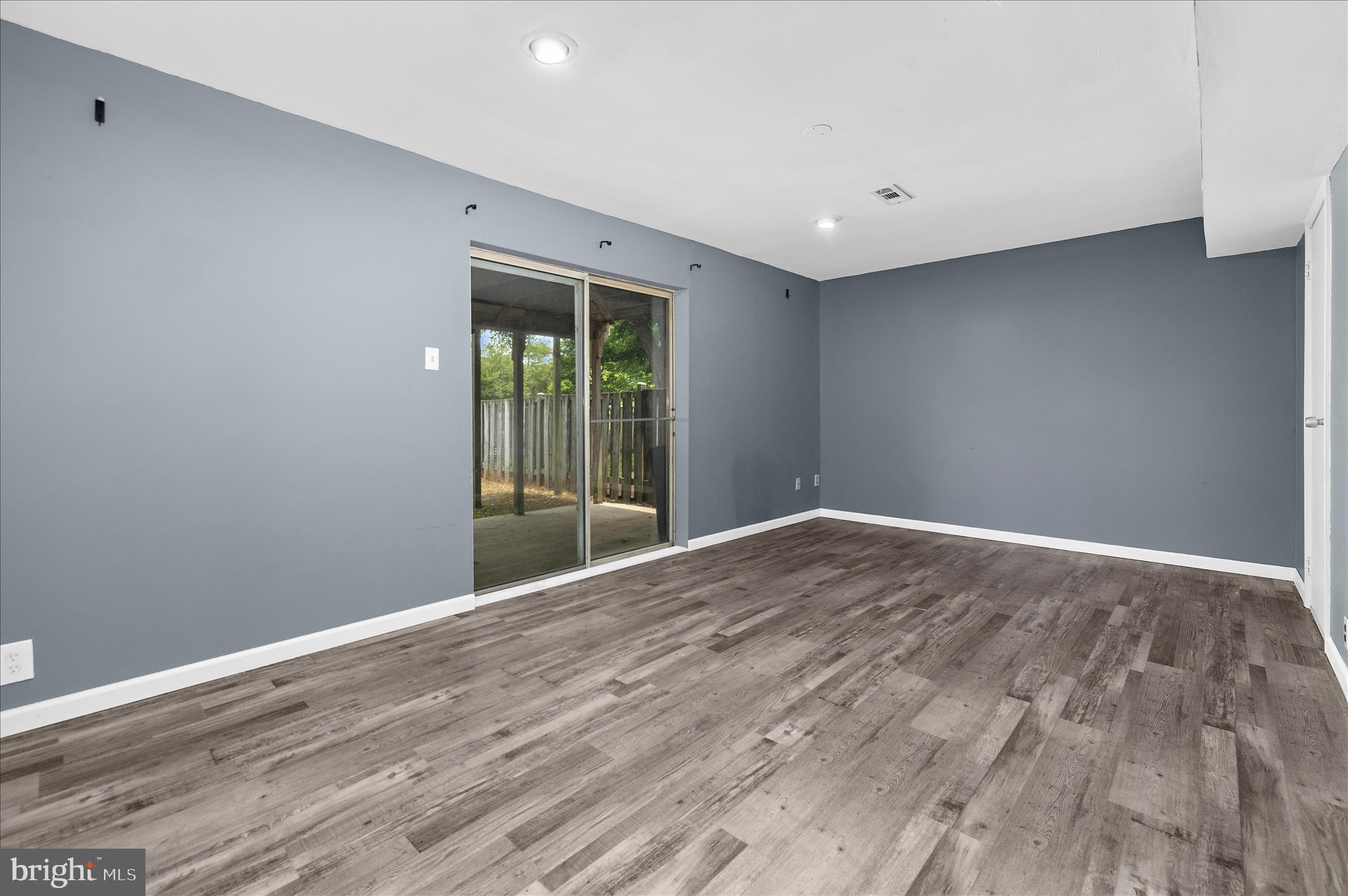 ELIZABETHS LANDING - Residential