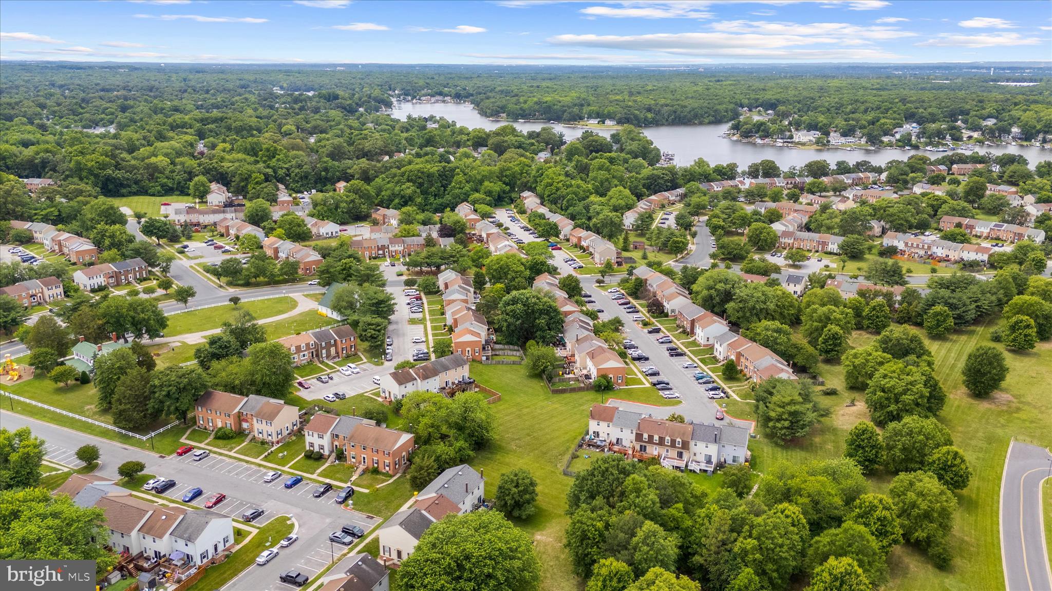 ELIZABETHS LANDING - Residential