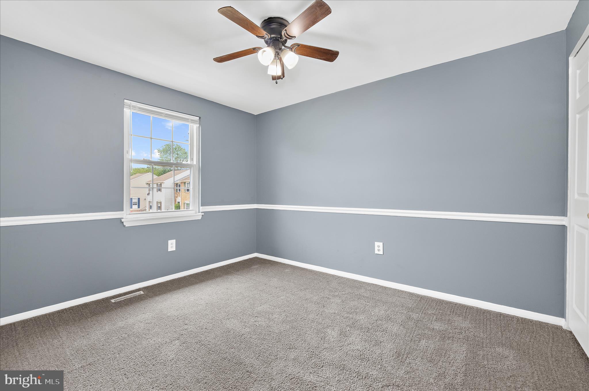 ELIZABETHS LANDING - Residential