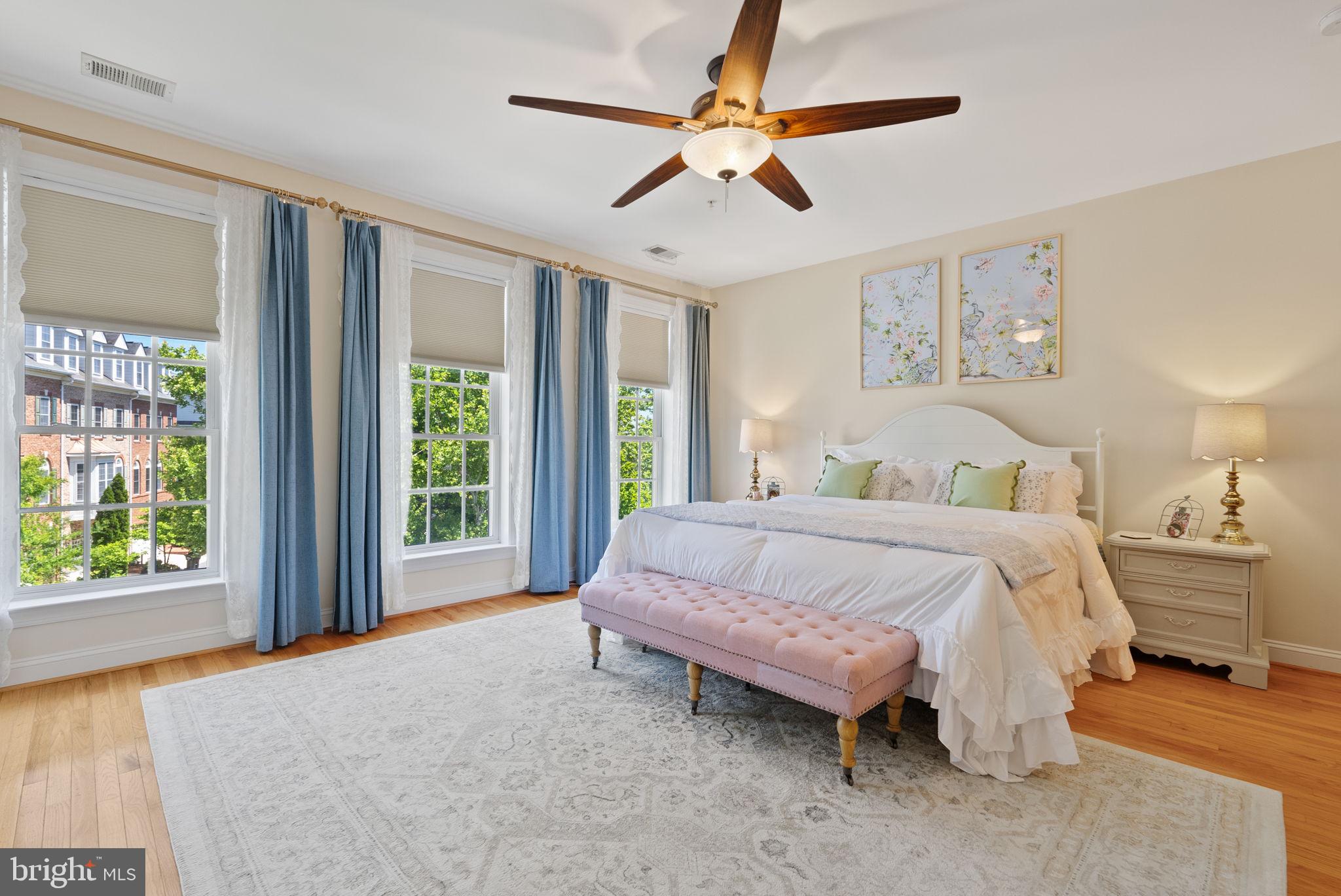 QUAKER RIDGE - Residential