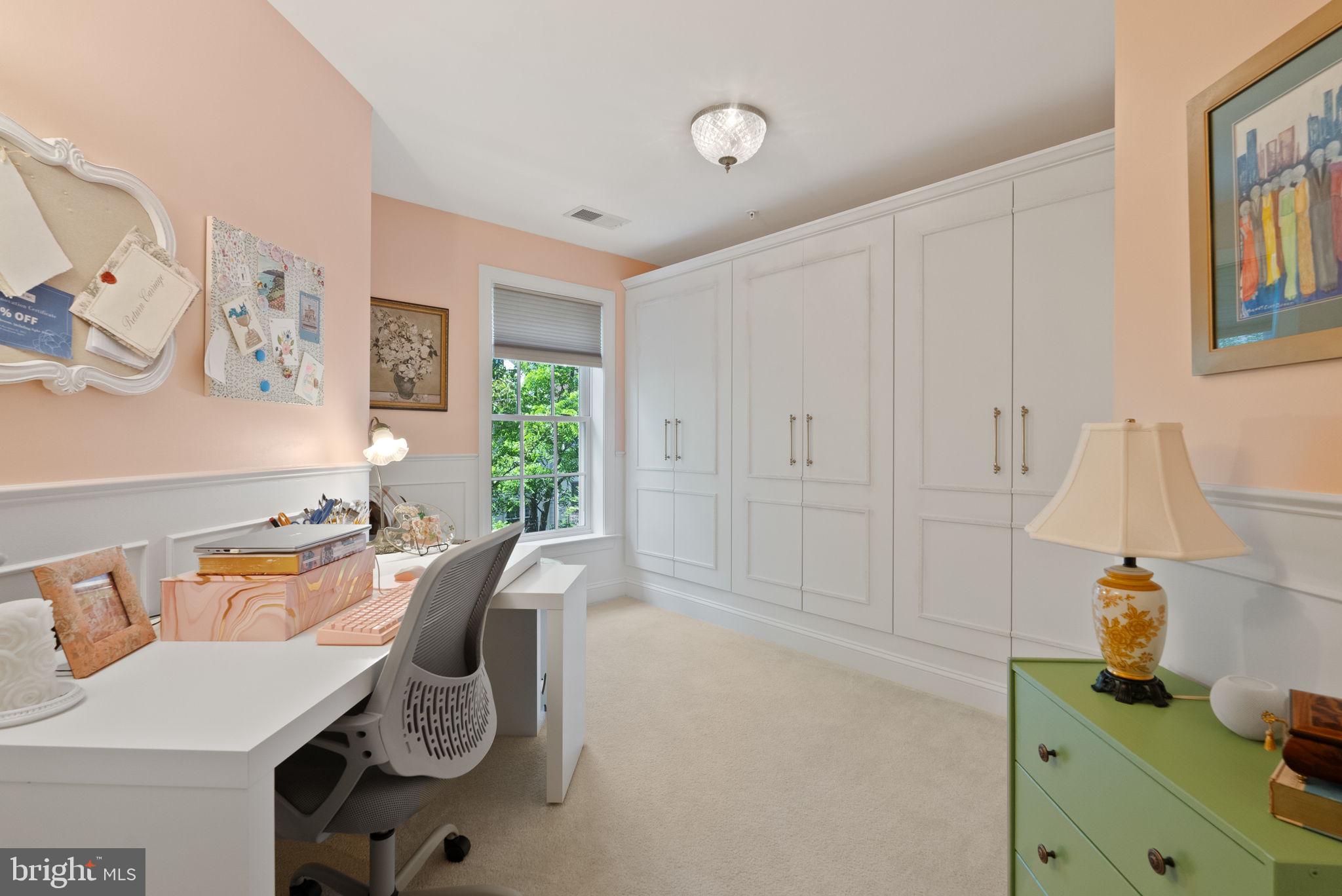 QUAKER RIDGE - Residential
