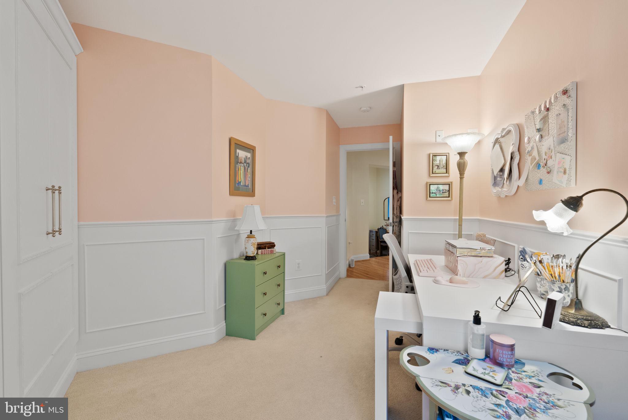 QUAKER RIDGE - Residential