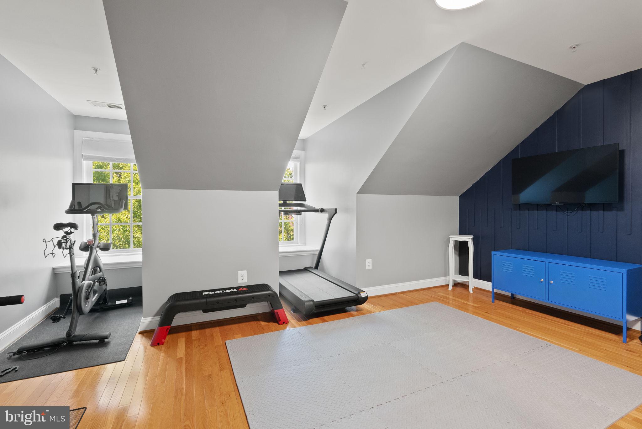 QUAKER RIDGE - Residential