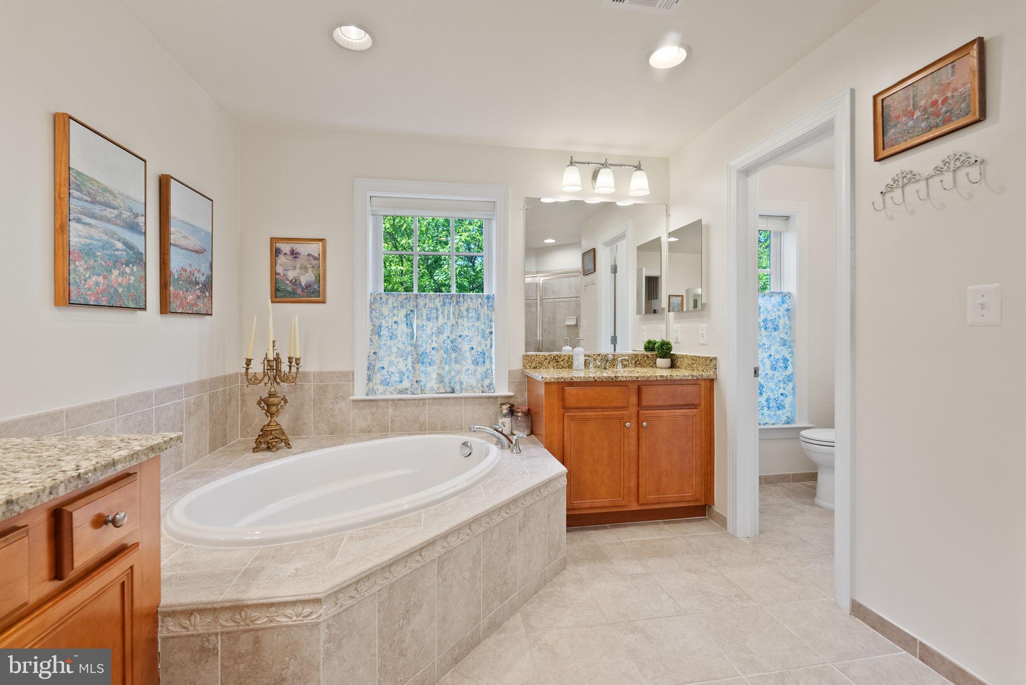 QUAKER RIDGE - Residential