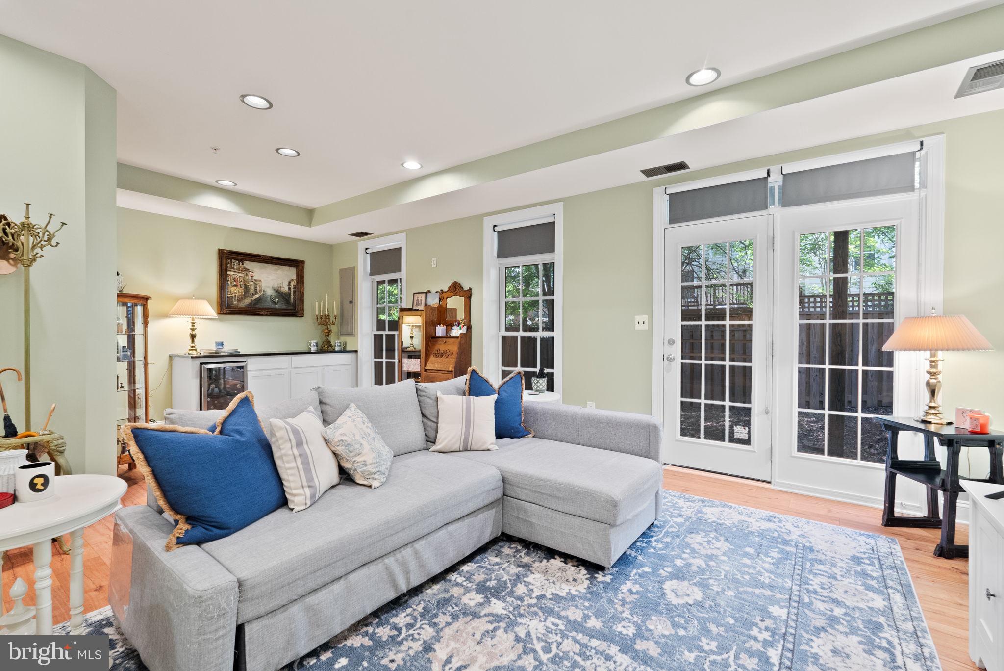 QUAKER RIDGE - Residential