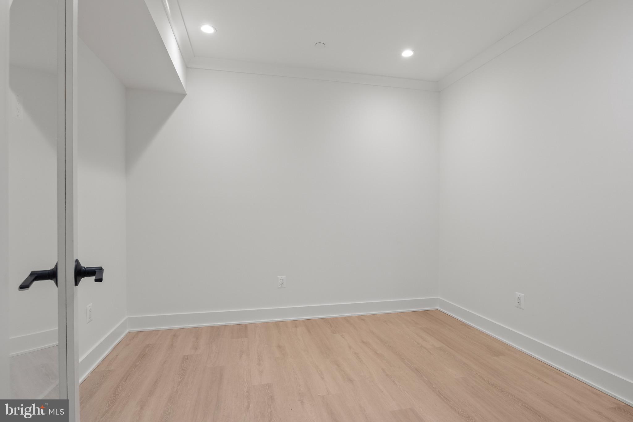 HUNTINGTON TERRACE - Residential