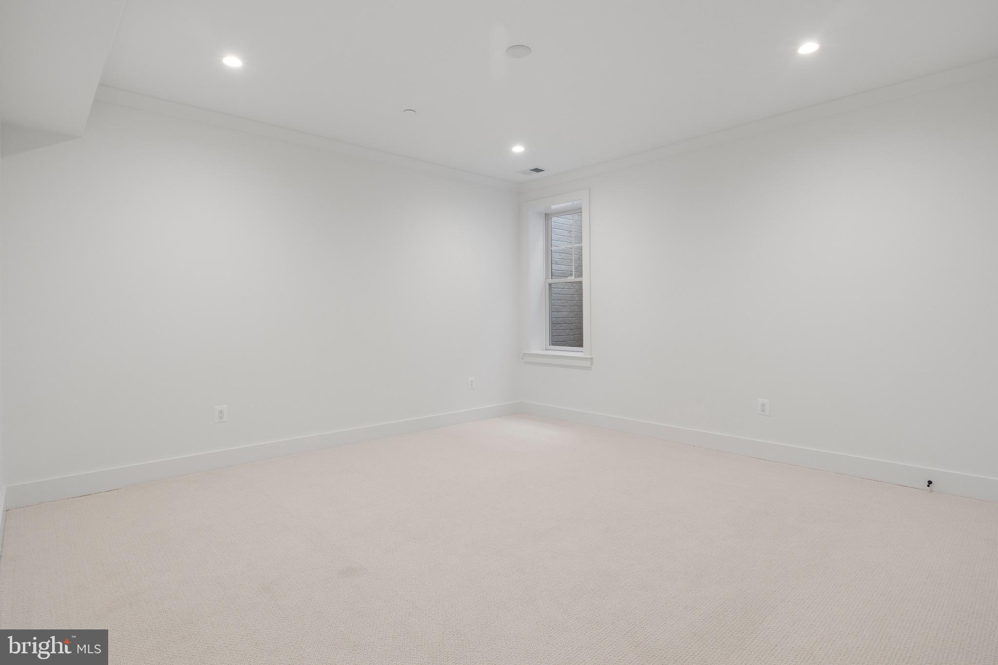 HUNTINGTON TERRACE - Residential