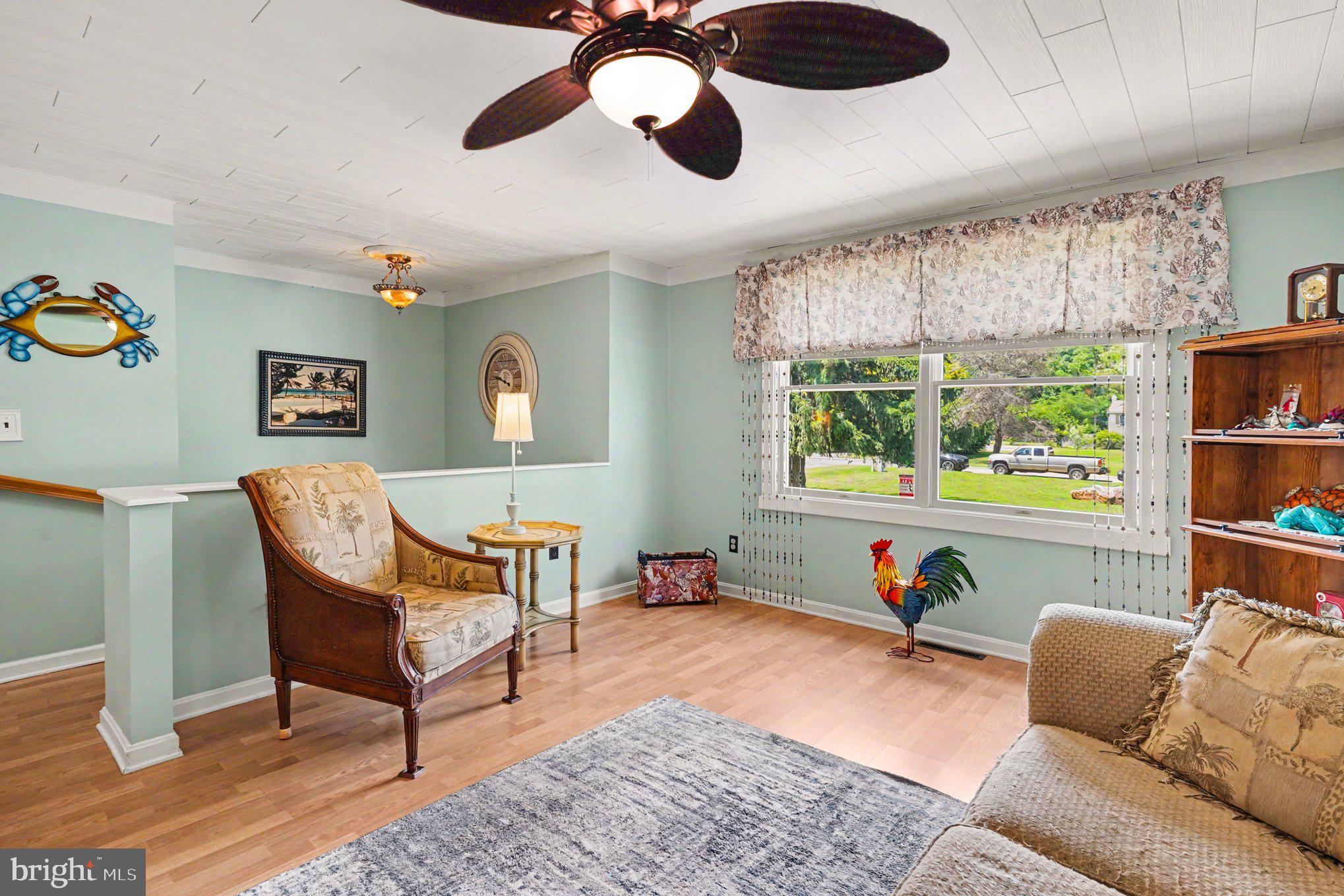HOLLAND ACRES - Residential