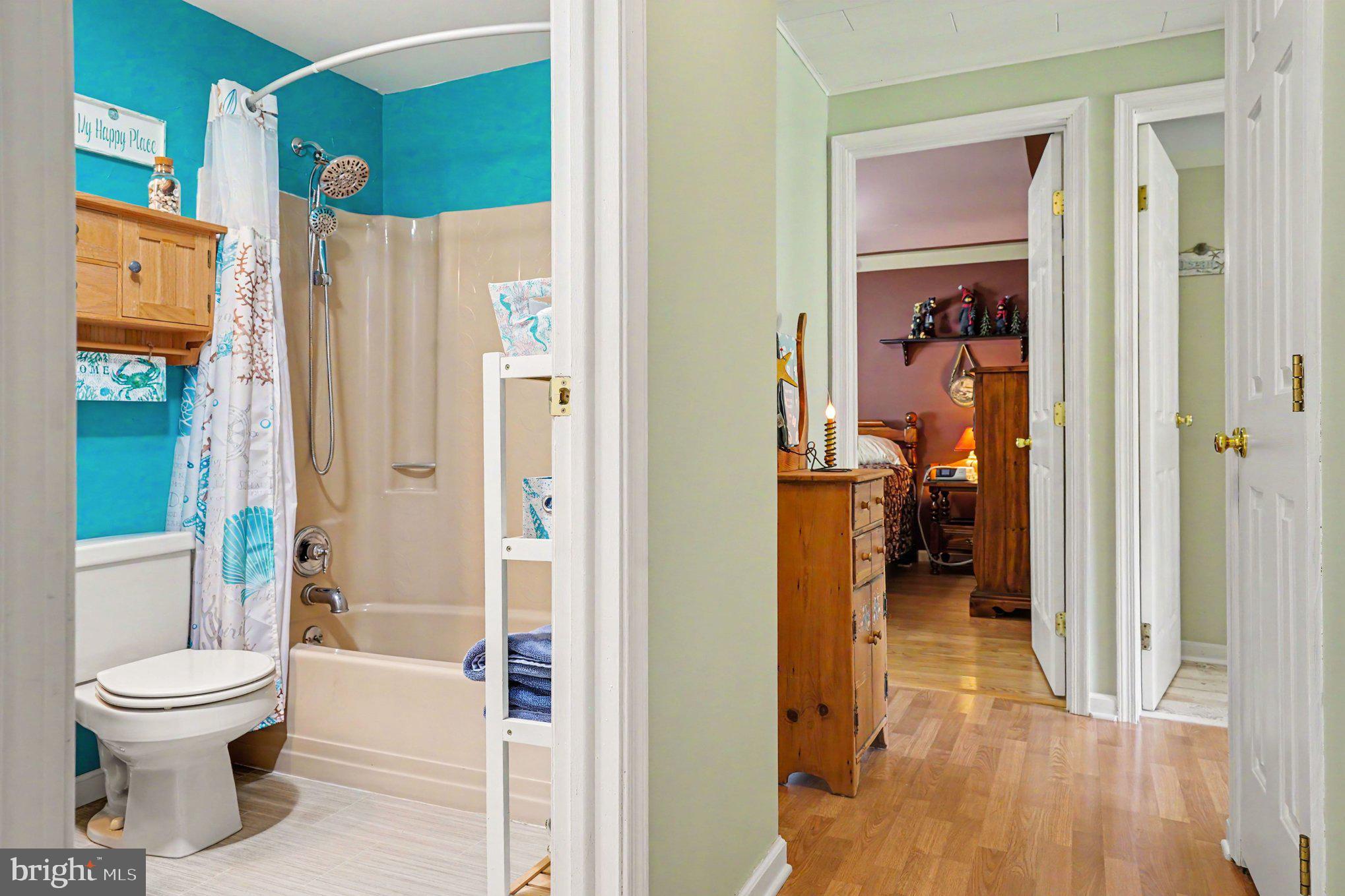 HOLLAND ACRES - Residential