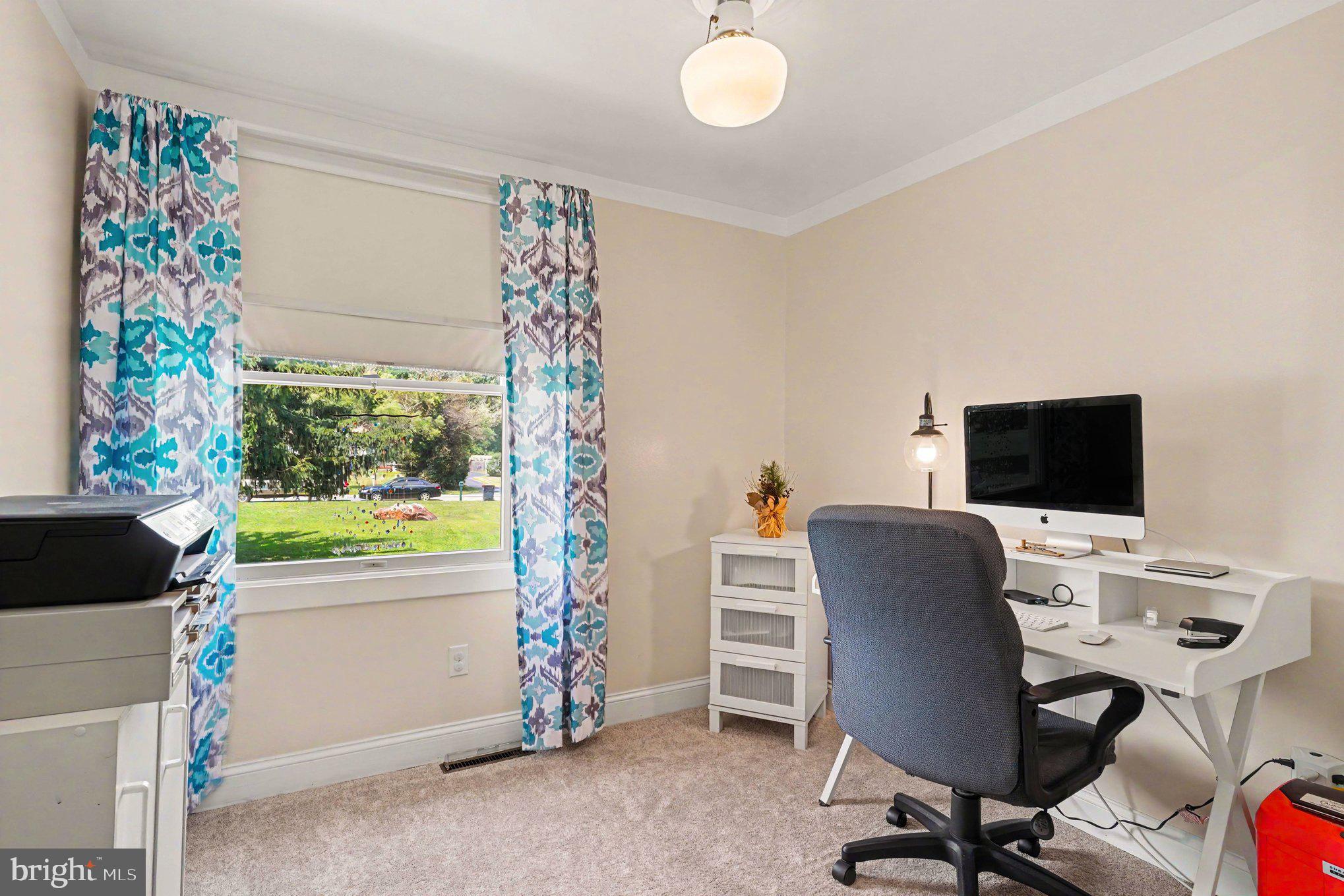HOLLAND ACRES - Residential