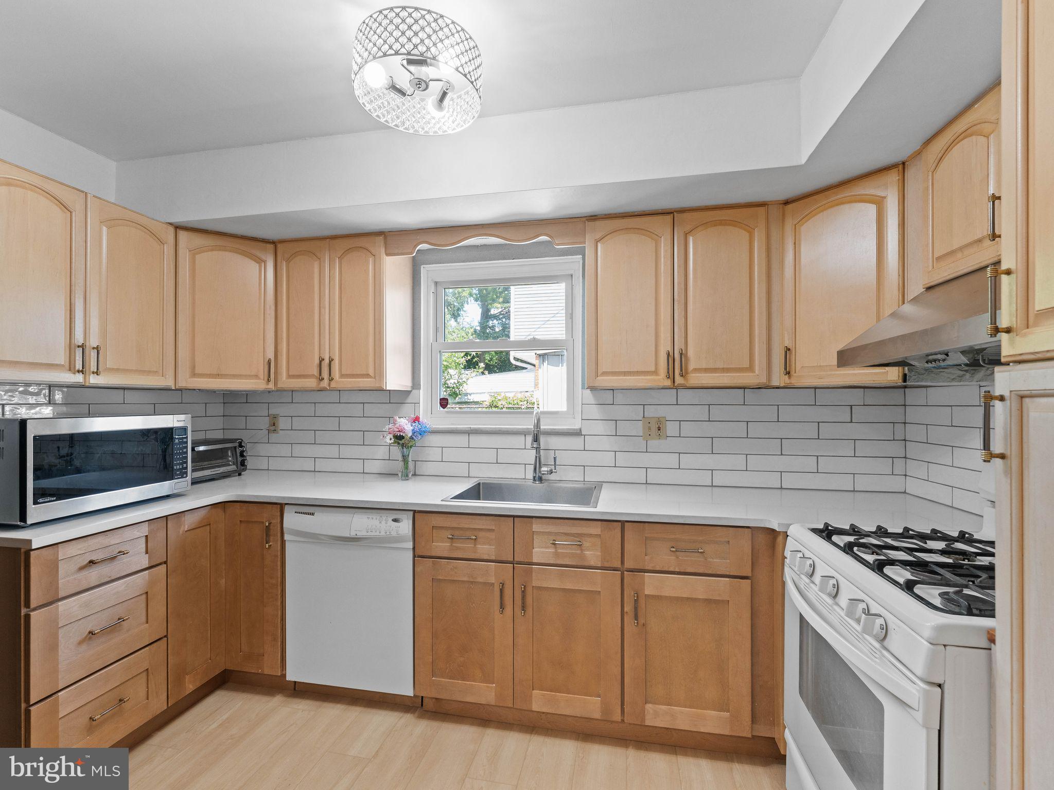 SOMERTON - Residential