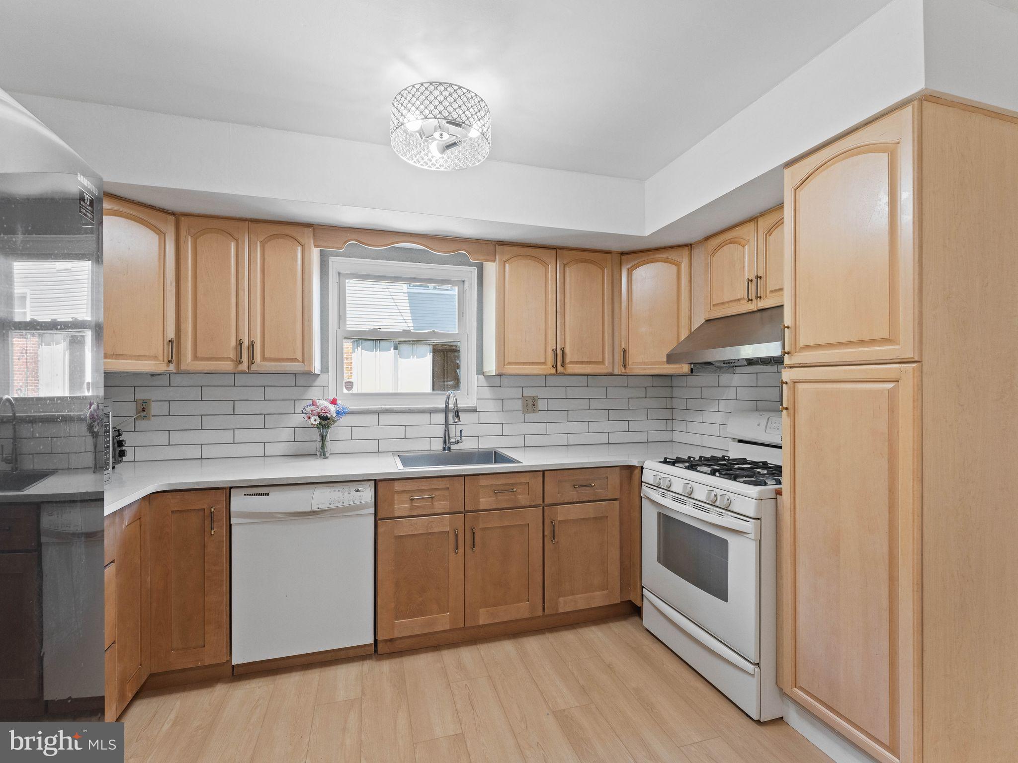 SOMERTON - Residential