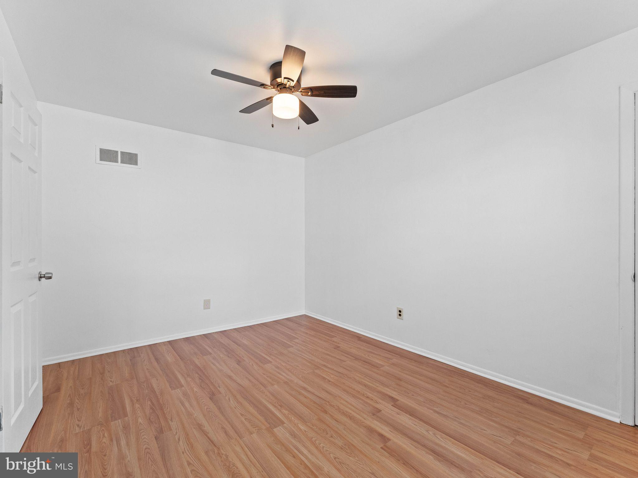 SOMERTON - Residential