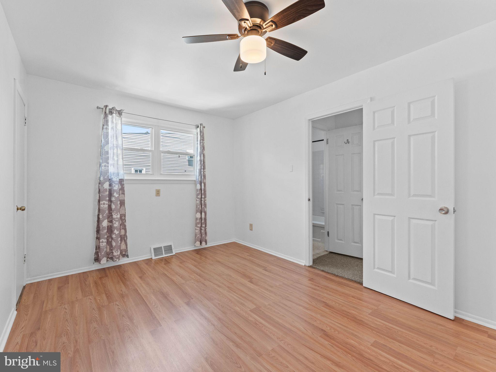 SOMERTON - Residential