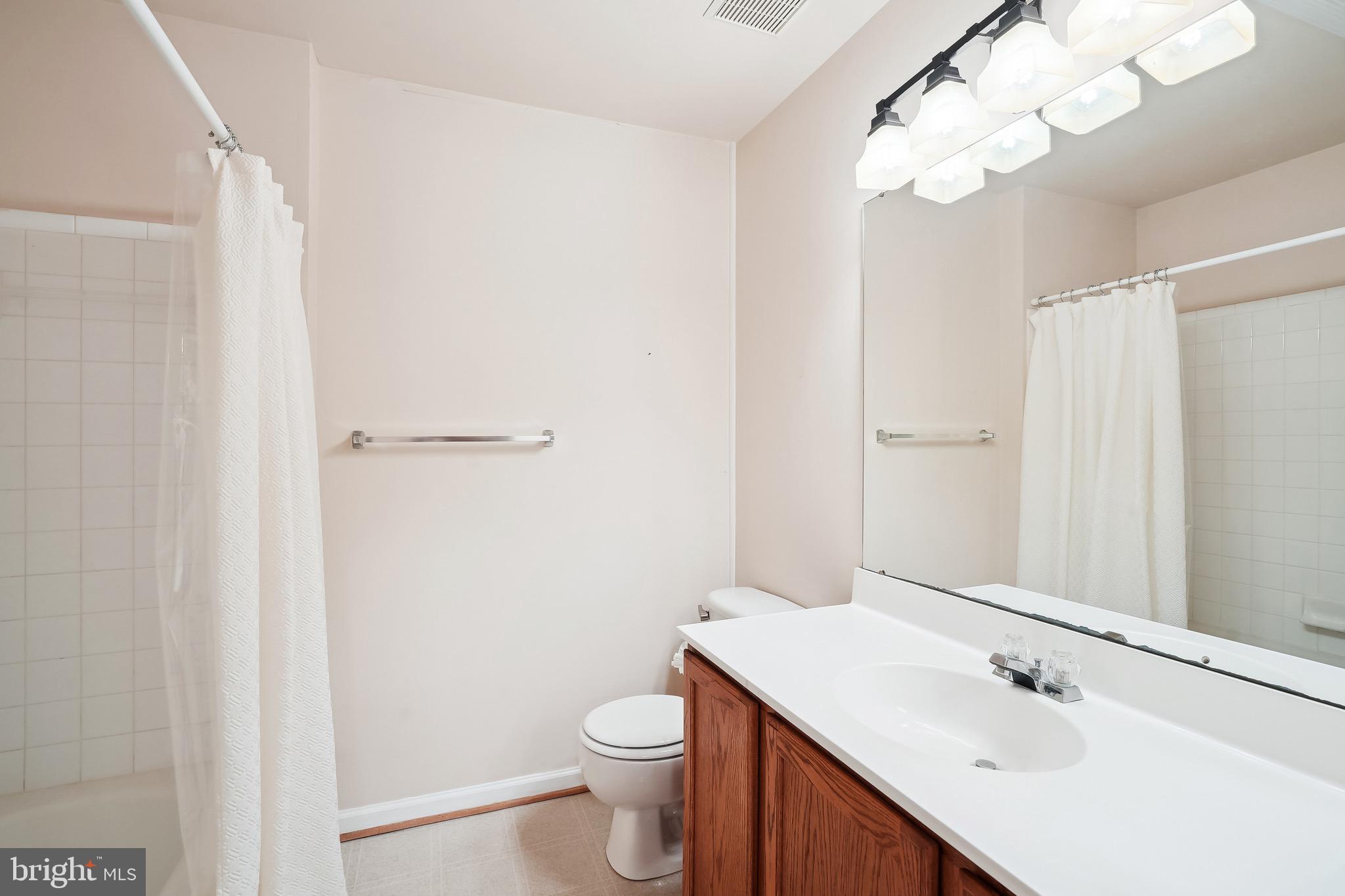 SOUTHLAKE AT MONTCLAIR - Residential
