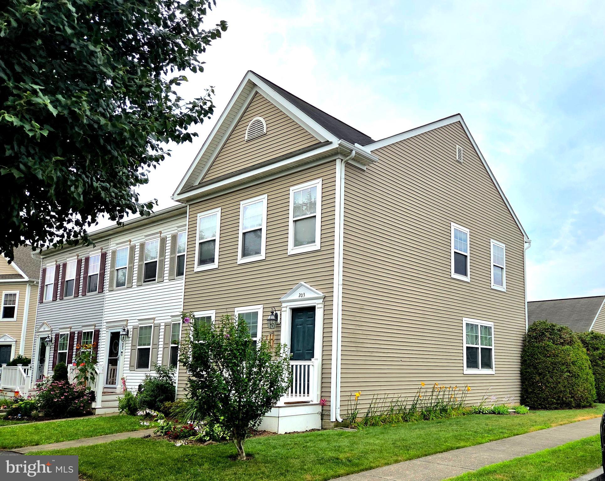 CASTLETON - Residential