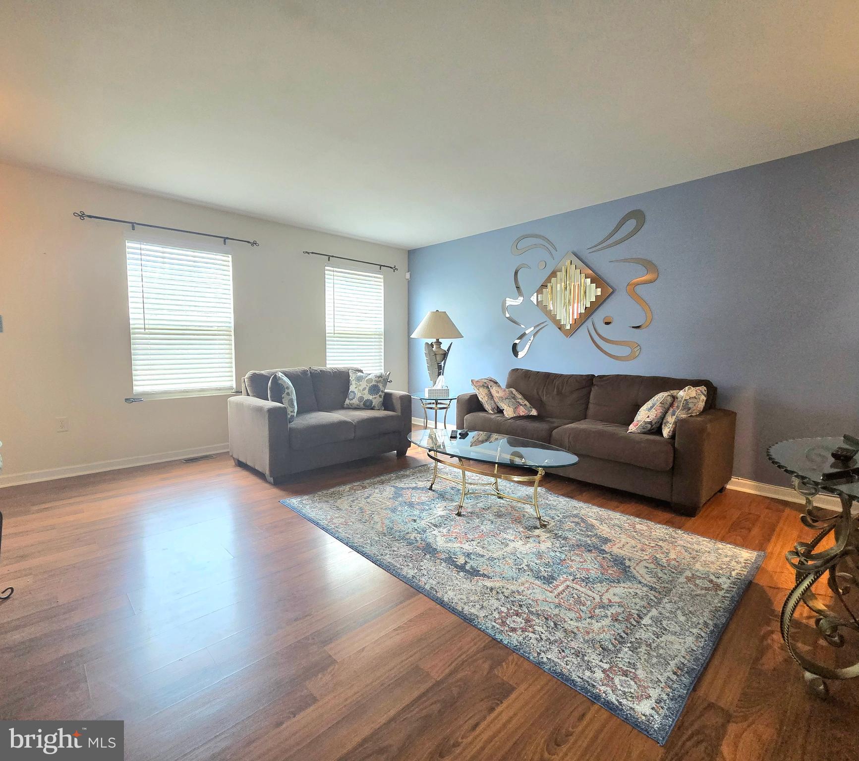 CASTLETON - Residential