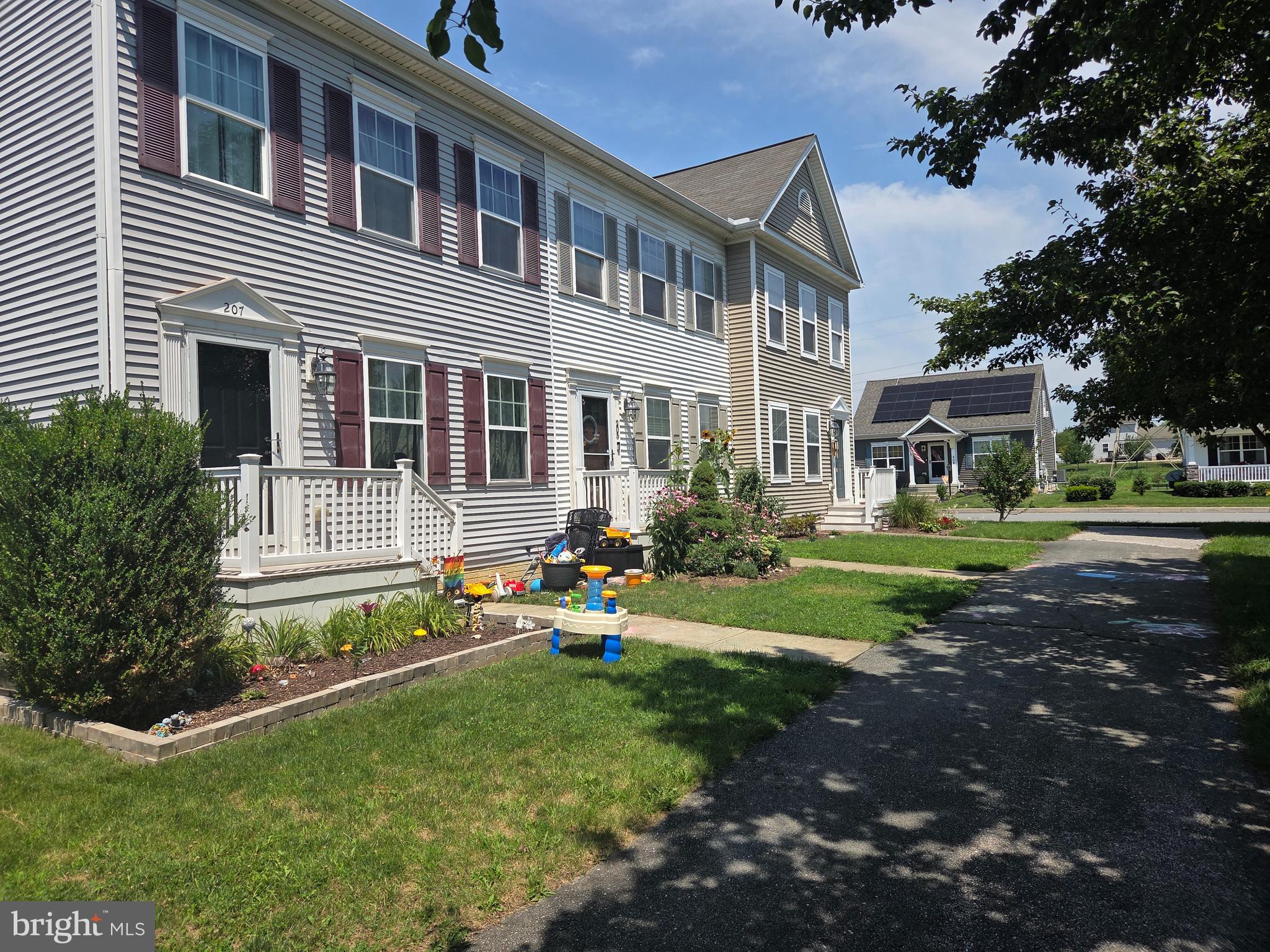 CASTLETON - Residential