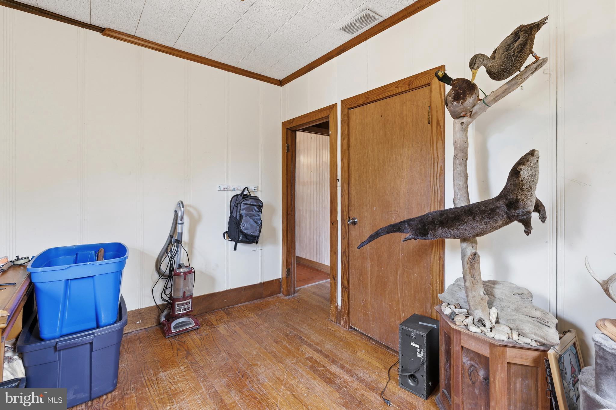 LAUREL ACRES - Residential