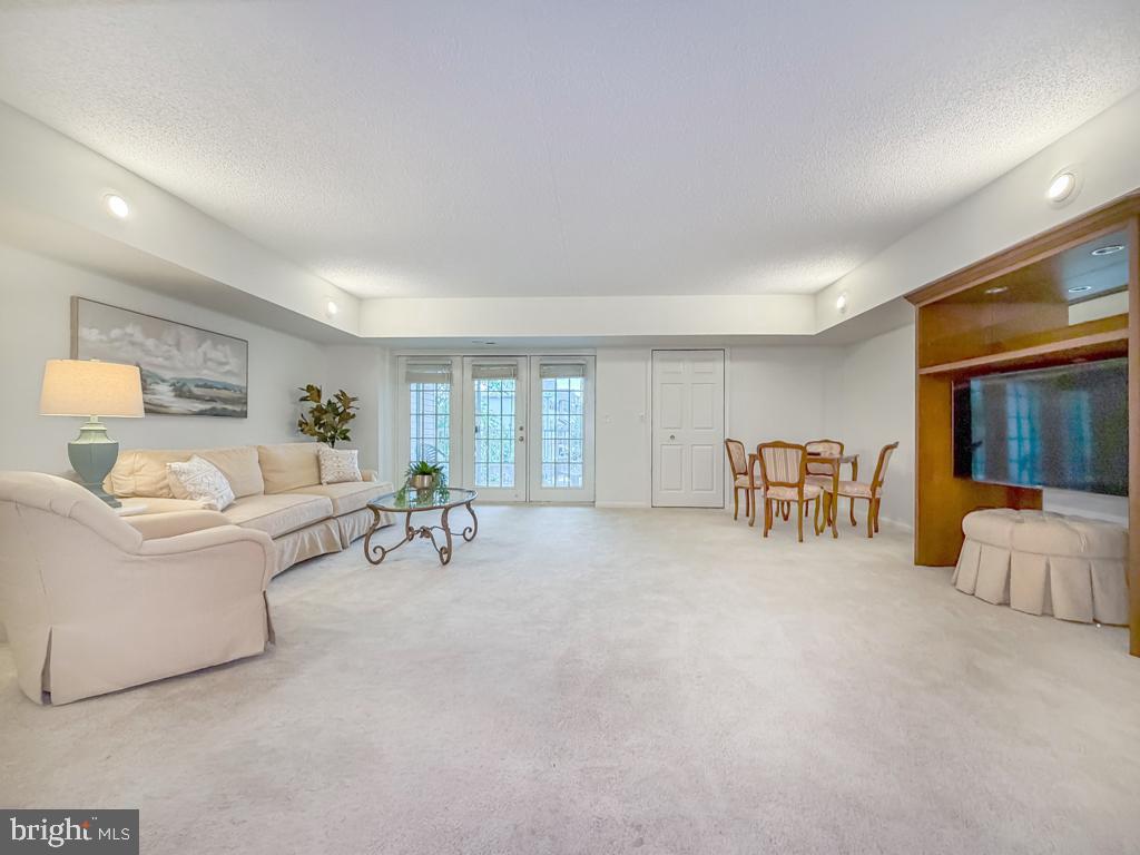 CENTENNIAL STATION - Residential