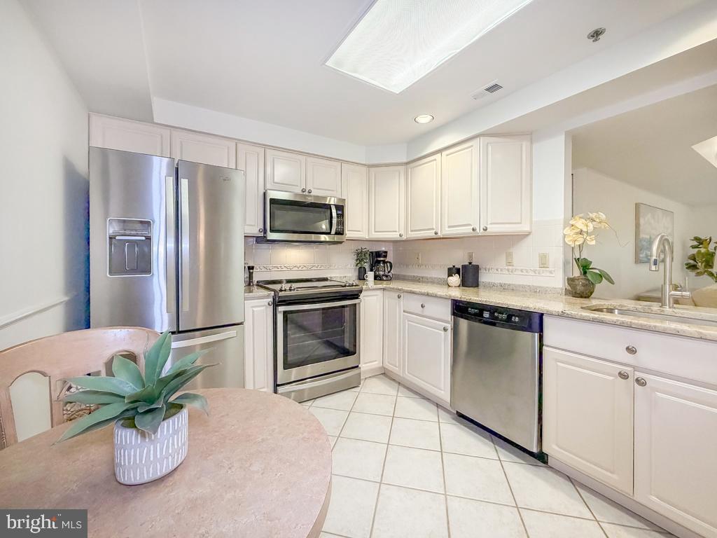 CENTENNIAL STATION - Residential