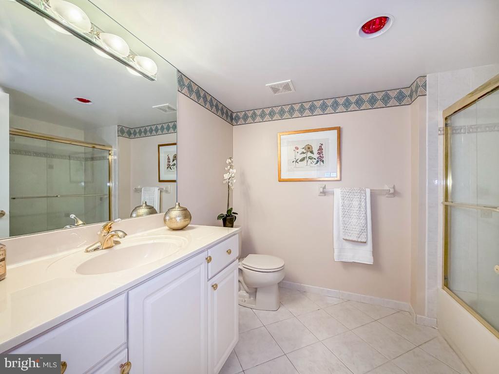 CENTENNIAL STATION - Residential