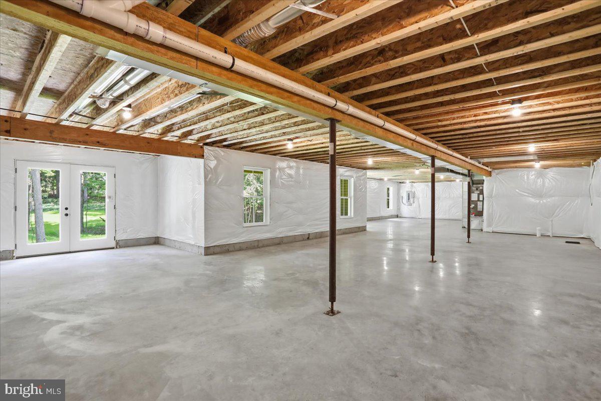 ROYAL VIEW ESTATES - Residential