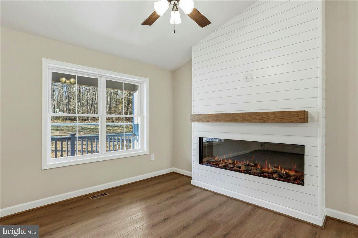 ROYAL VIEW ESTATES - Residential