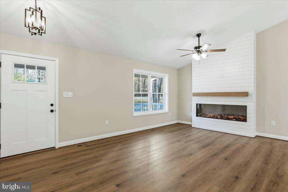 ROYAL VIEW ESTATES - Residential