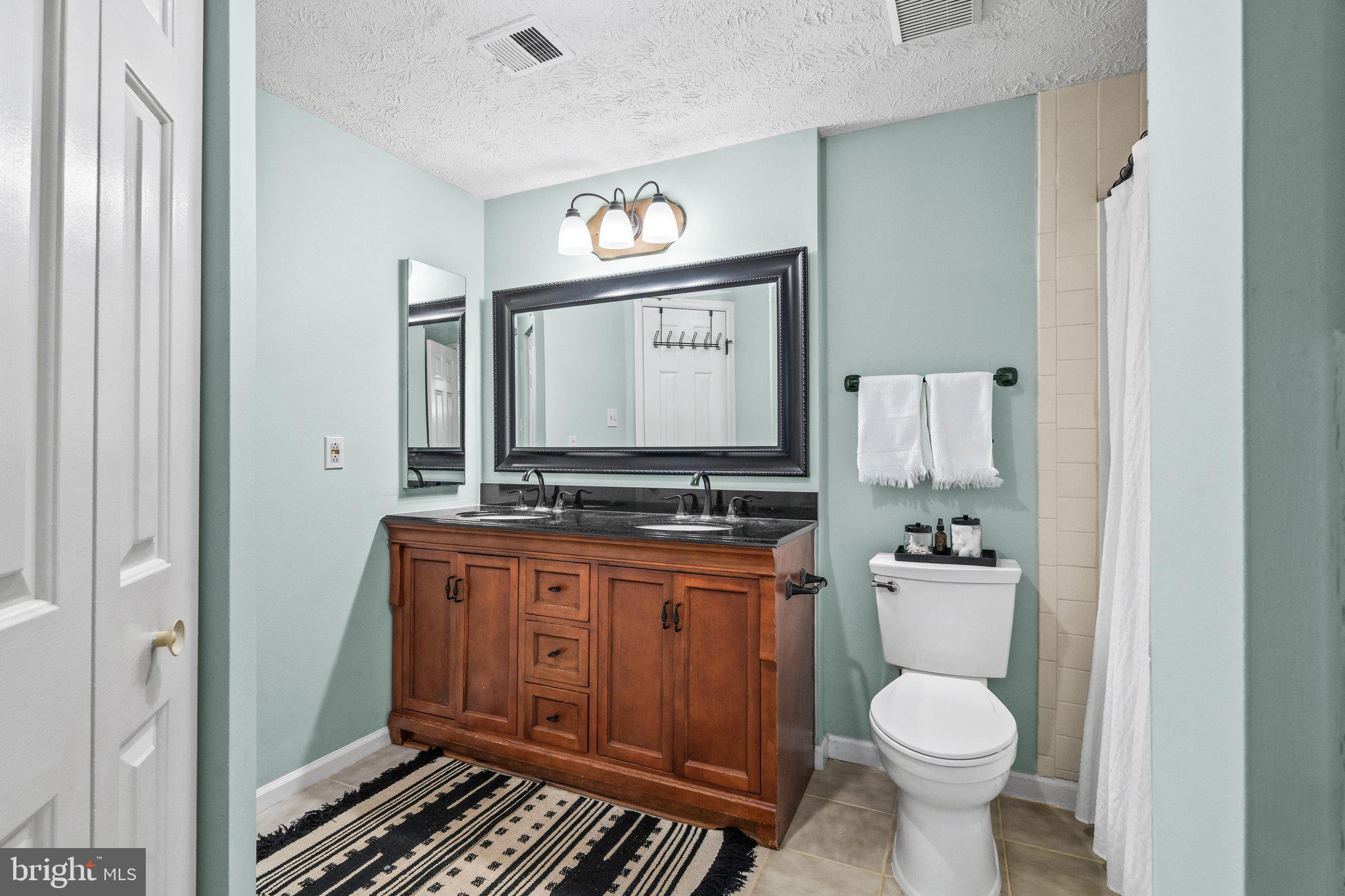 FREDERICKTOWNE VILLAGE - Residential
