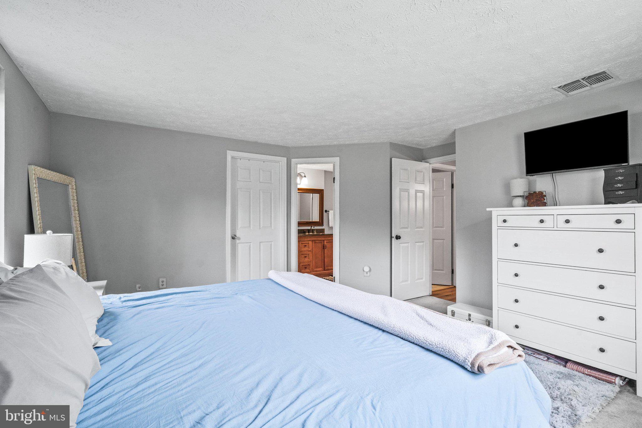 FREDERICKTOWNE VILLAGE - Residential